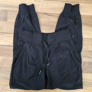 Lululemon Dance Studio Mid-Rise Joggers 7/8 Length Black Size 2